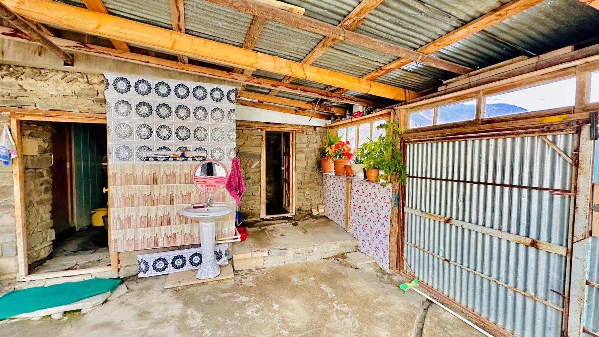 Zaur Guest Hause Hotel Xinaliq Ngoại thất bức ảnh